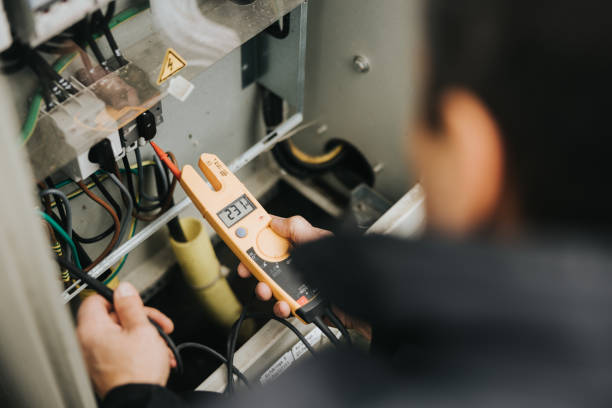 Best Emergency Electrical Repair  in Hernando, FL